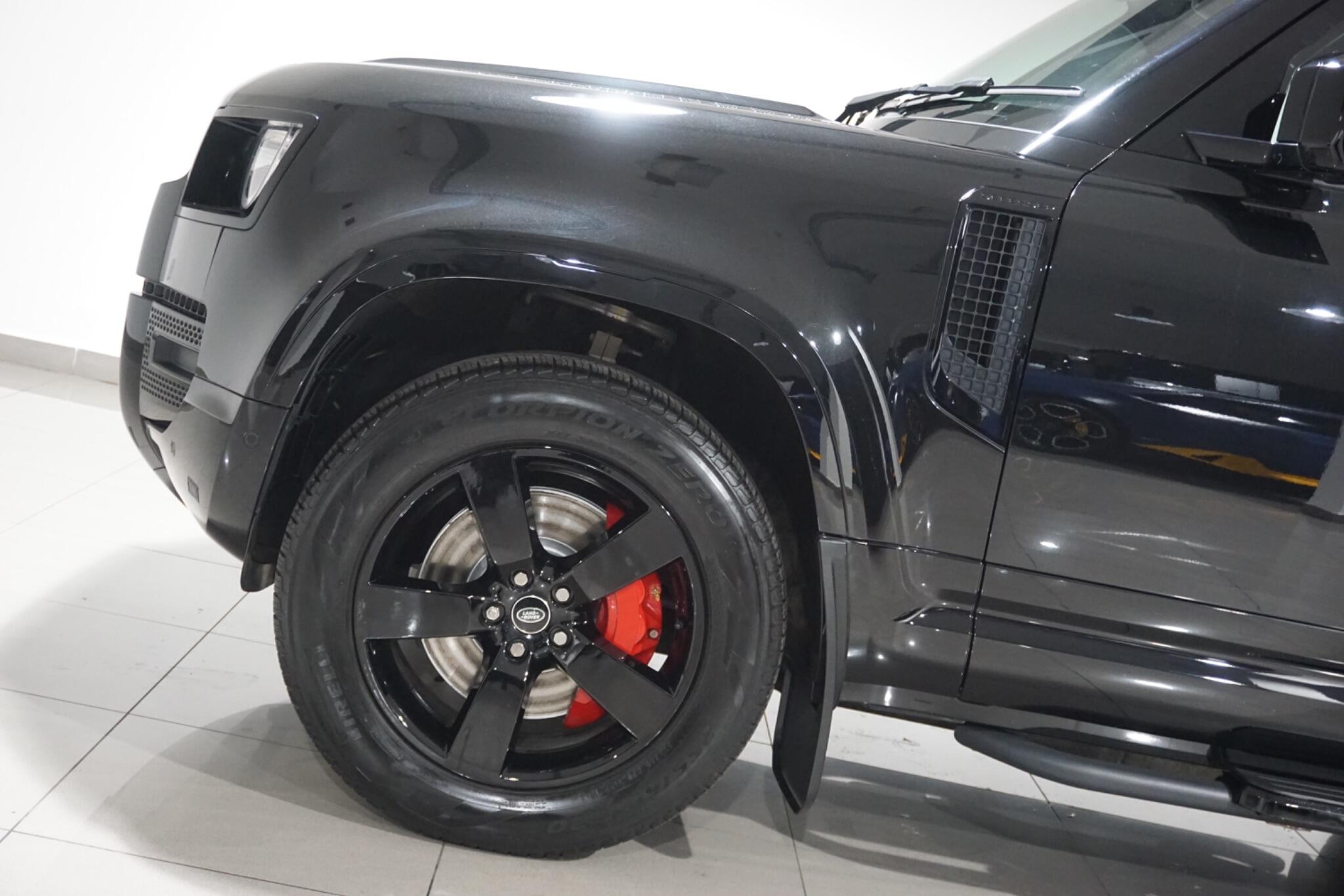 Land Rover Defender 90 3.0 D200 MHEV Hard Top SUV 3dr Diesel Auto 4WD SWB Euro 6 (s/s) (200 ps)